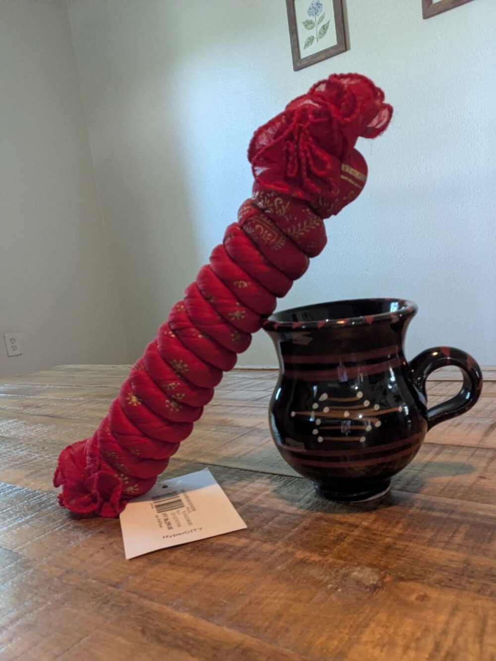 Qatarian mug and Indian scarf